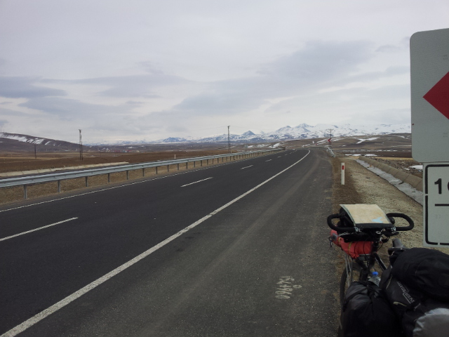 The long flat road to Horasan was a welcome change to the weeks of climbing.